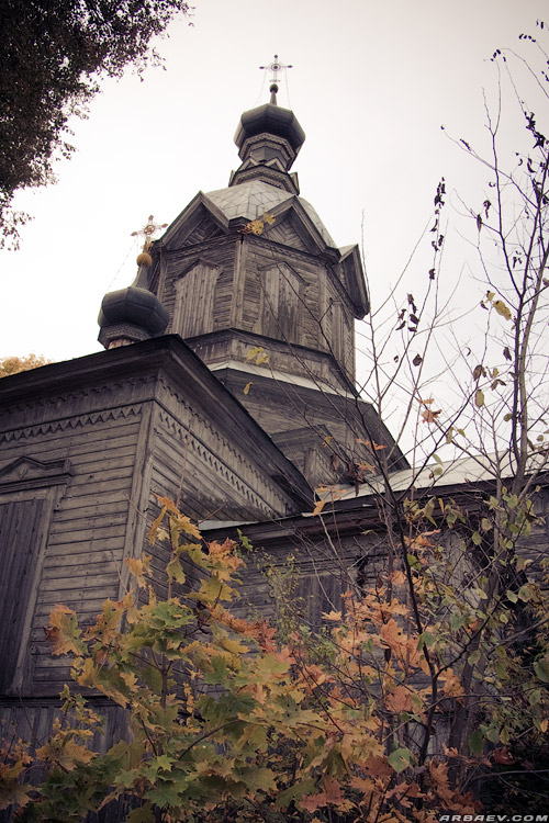 Крапивна, церковь Михаила Архангела
