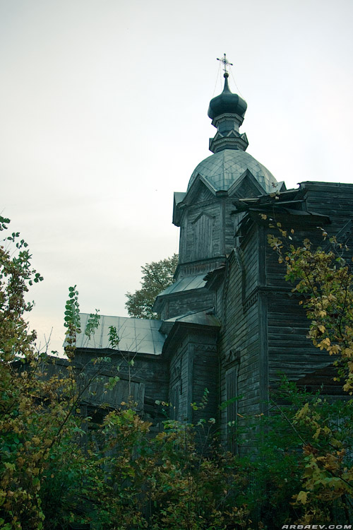 Крапивна, церковь Михаила Архангела