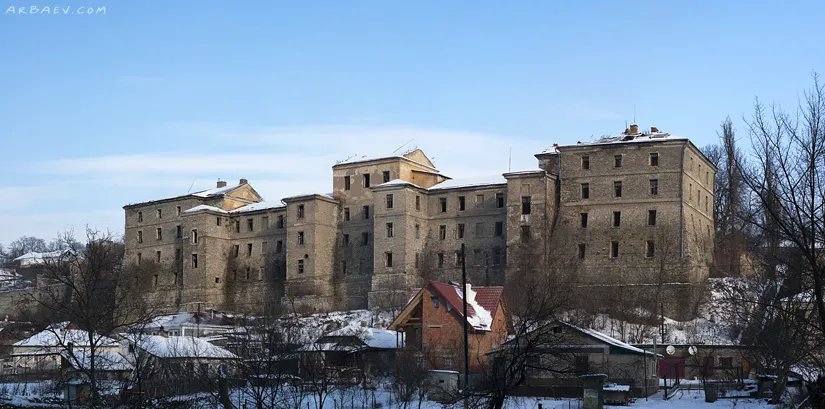 Старое здание