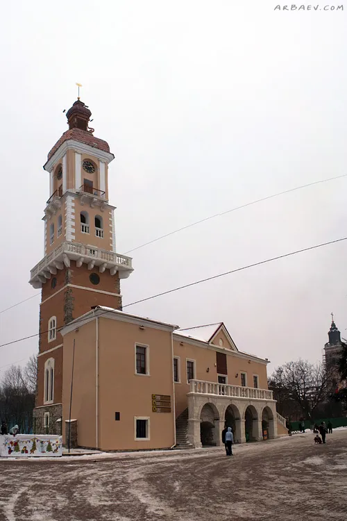 Лицевая сторона Ратуши