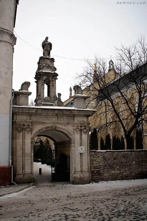 Триумфальные ворота