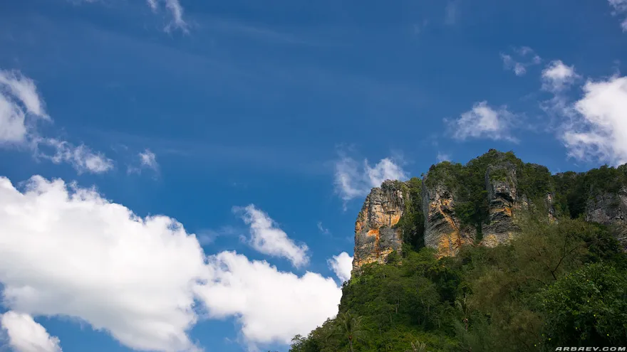 Пляж Ao Phai Plong