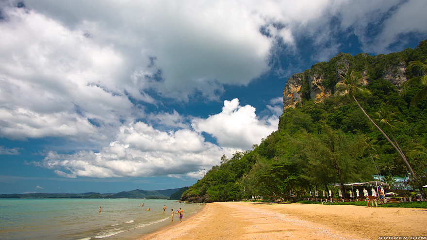 Пляж Ao Phai Plong